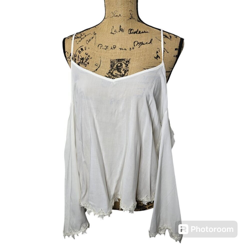 Forever 21 White Gauzy Open Shoulder Bell Sleeve Boho Top Medium